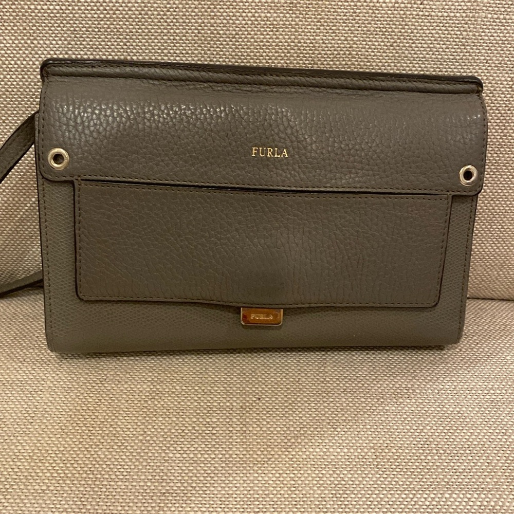 Furla crossbody wallet in pebbled gray leather with gold accents